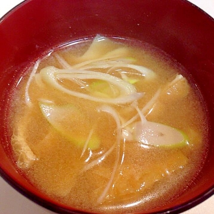 ひらたけと薄揚げのお味噌汁 レシピ 作り方 By アボカドプリン 楽天レシピ ひらたけと薄揚げのお味噌汁 レシピ 作り方 By アボカドプリン 楽天レシピ